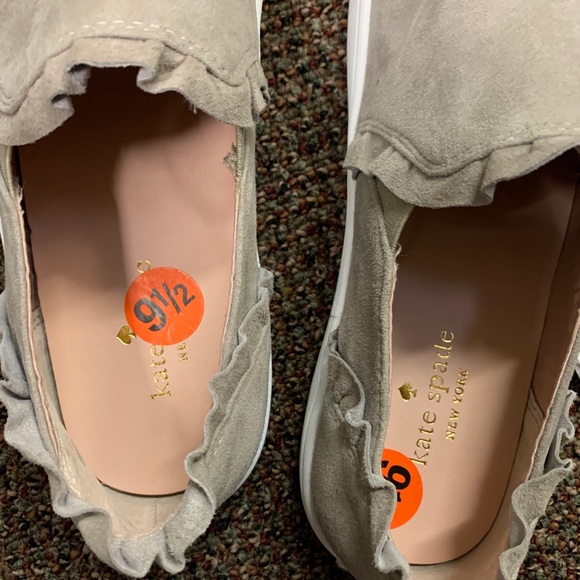 ♠️Kate Spade Lilly suede light gray slip-ons♠️ - Picture 7 of 7
